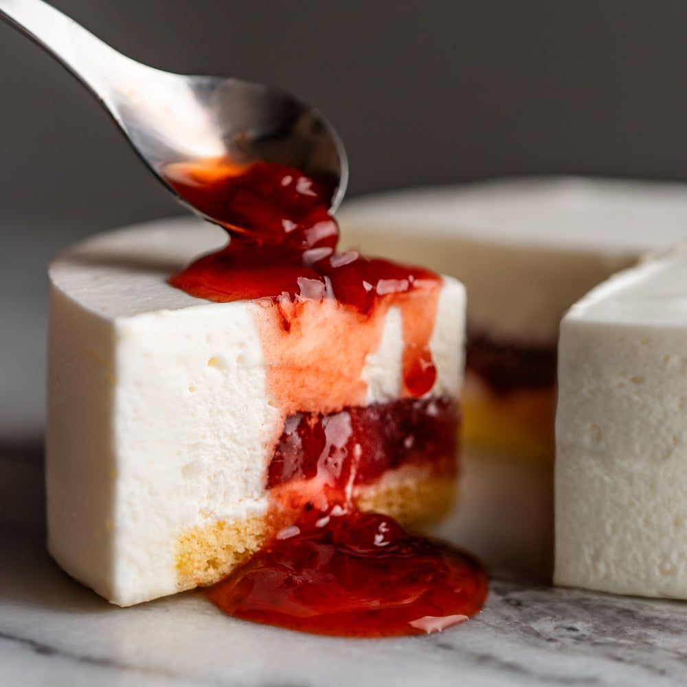 ミガキいちごのレアチーズケーキ(4号サイズ)