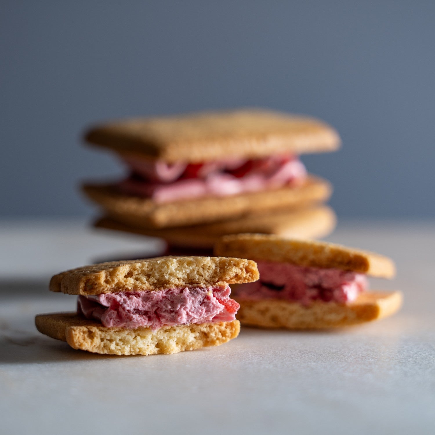 とっておき いちごバターサンド〈プレーン〉(4個入り)