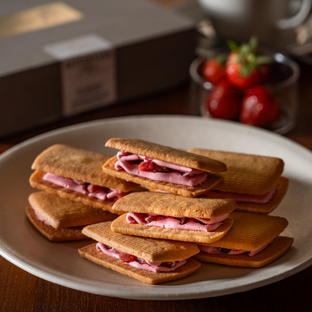 とっておき いちごバターサンド〈プレーン〉(8個入り)