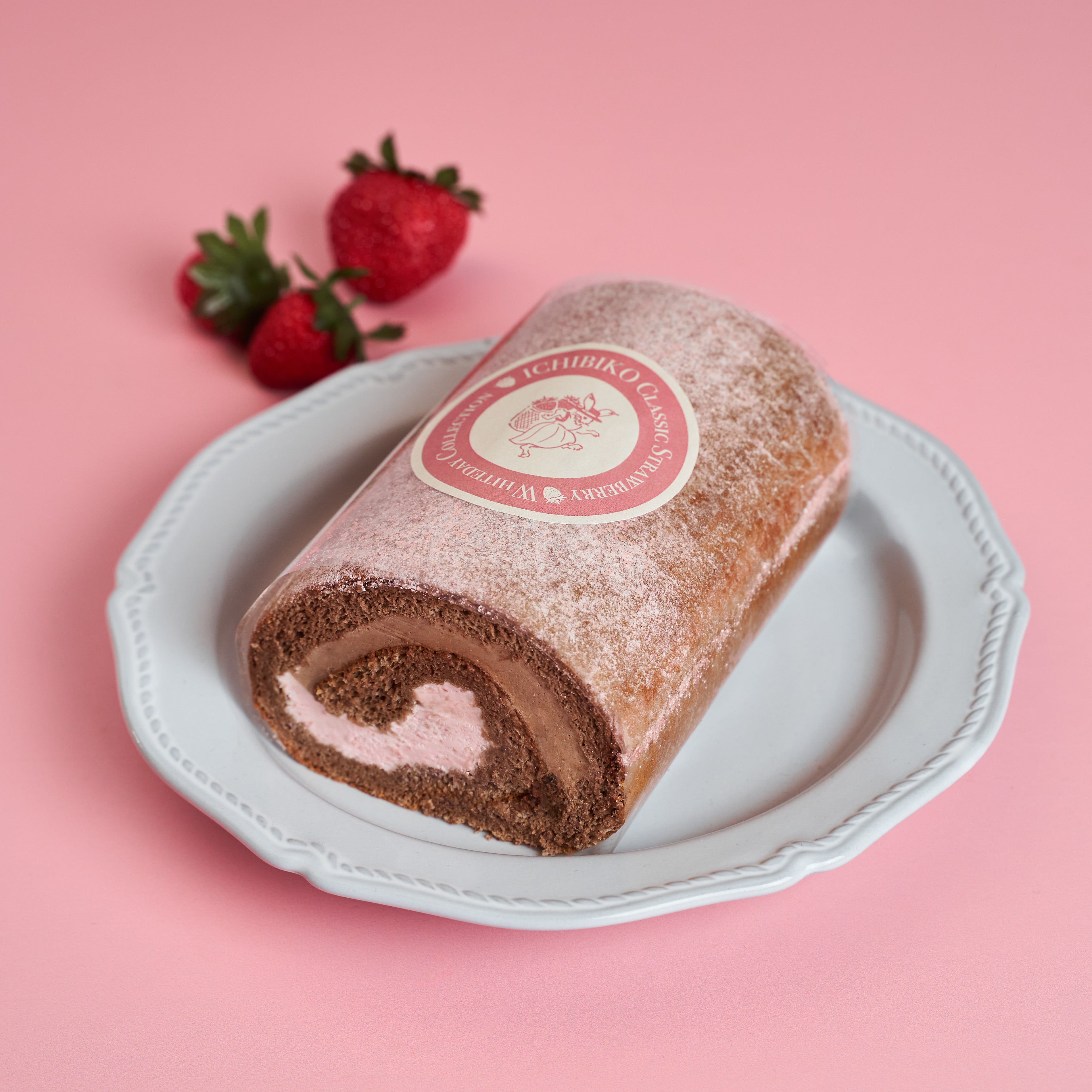 いちごのチョコロールケーキ