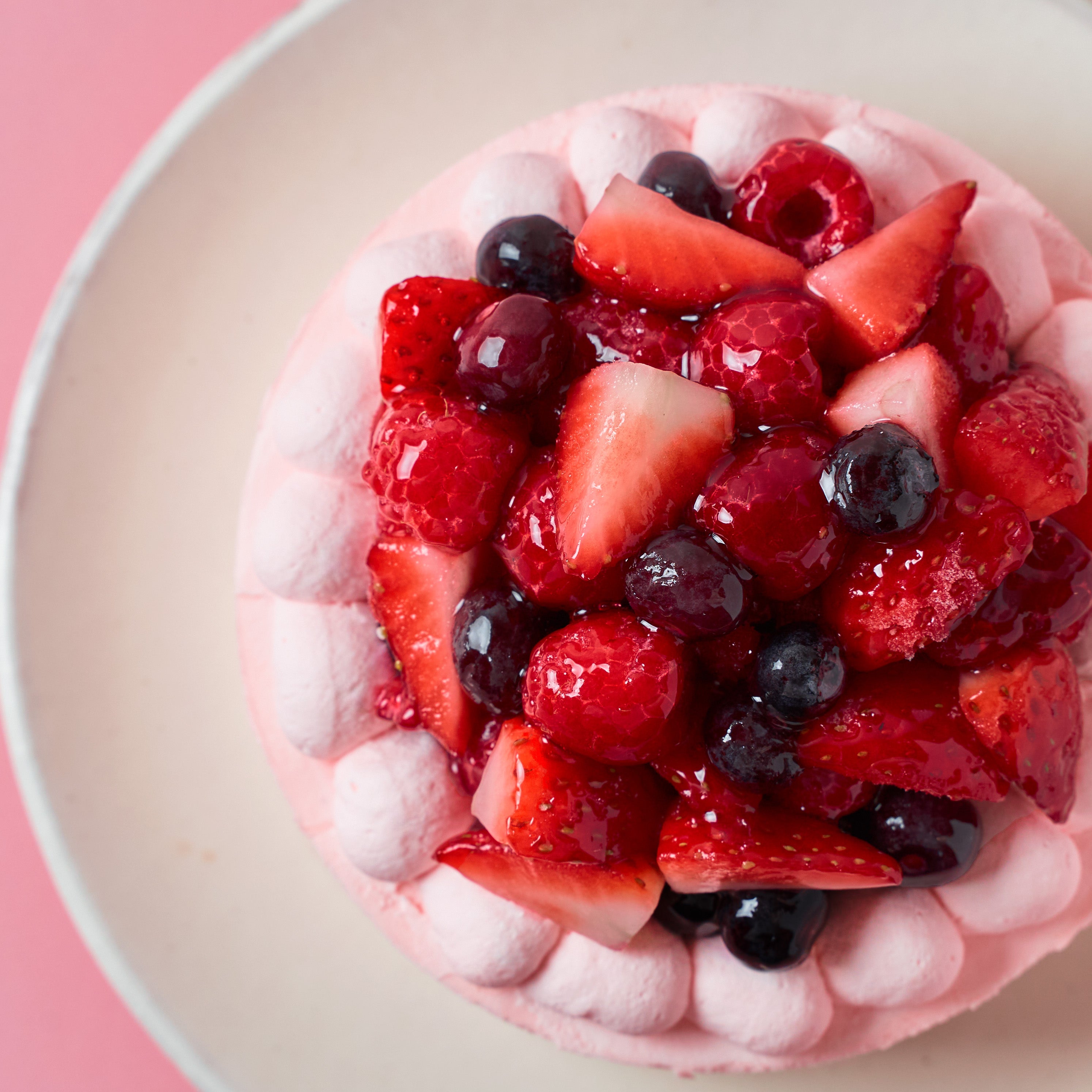 母の日限定 ミガキイチゴとベリーのケーキ（4号サイズ）