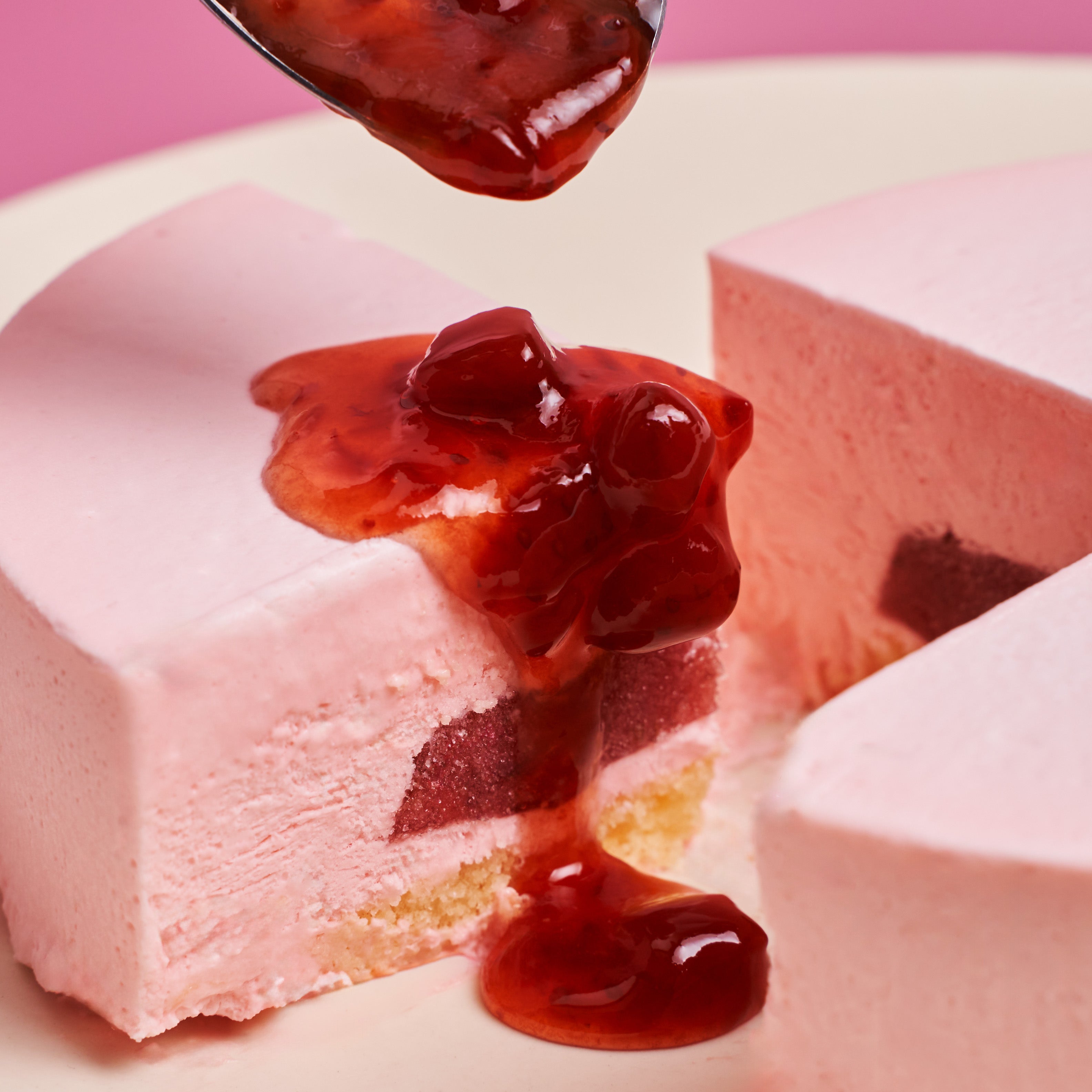 母の日限定 ミガキイチゴのレアチーズケーキ（4号サイズ）