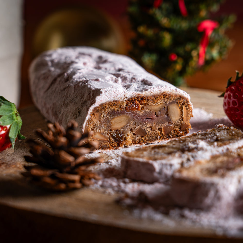 BREAD IT BE × ICHIBIKO いちごのシュトーレン