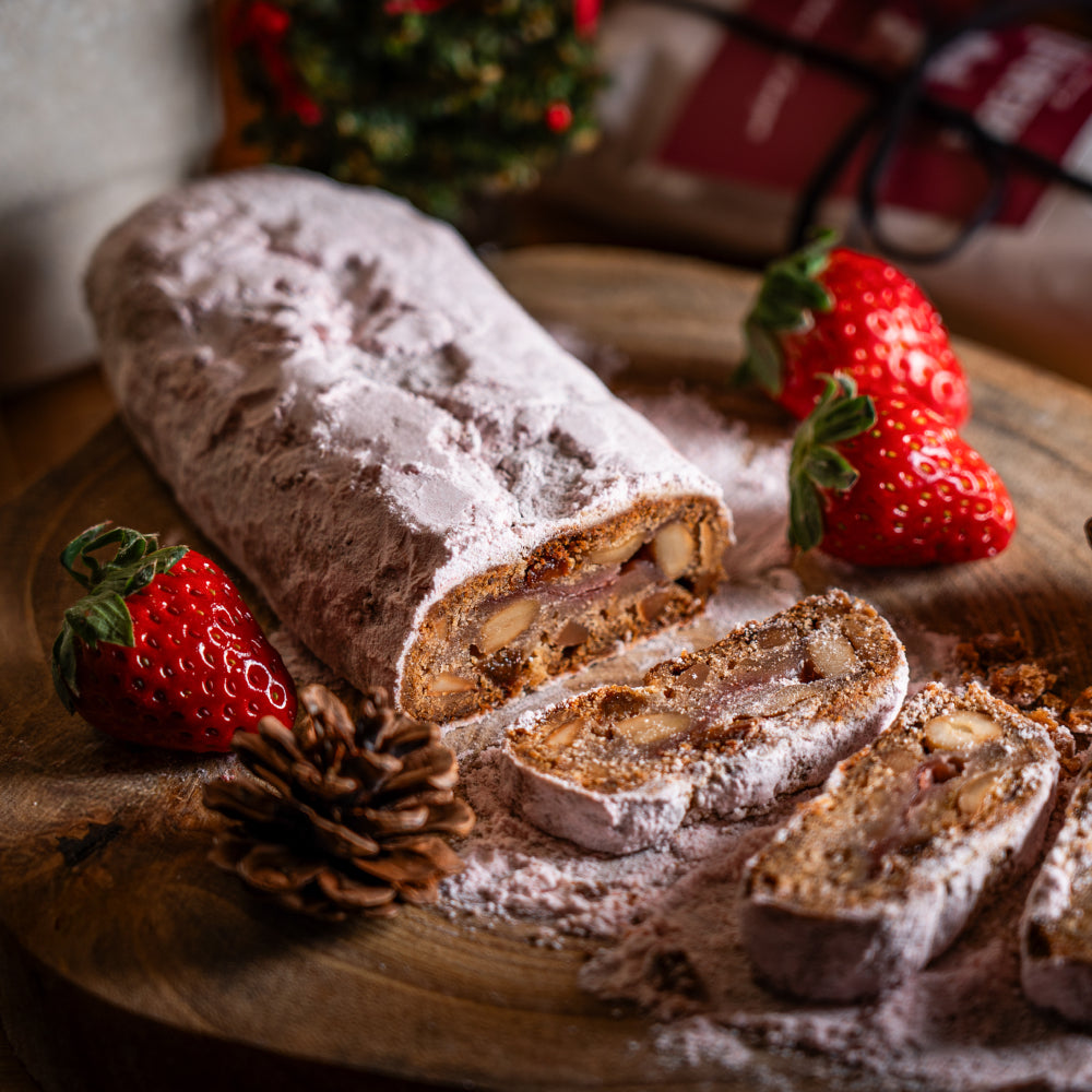 BREAD IT BE × ICHIBIKO いちごのシュトーレン