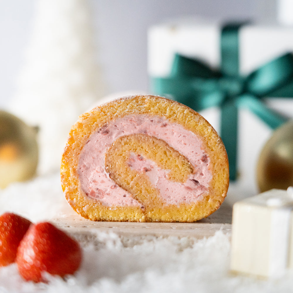 クリスマス限定 いちごのロールケーキ