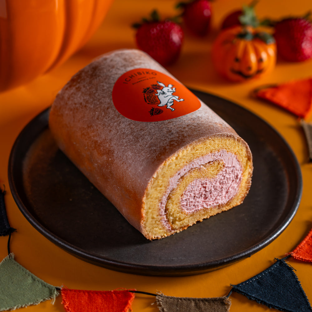 ハロウィン限定 いちごのロールケーキ