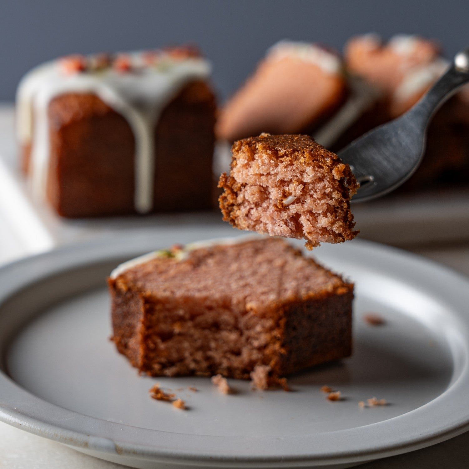 ホワイトチョコがけいちごパウンドケーキ